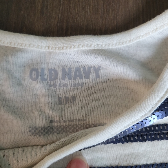 Old navy sequin tank - Picture 2 of 5